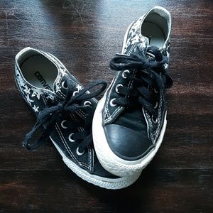Girls/Boys size 11 Converse